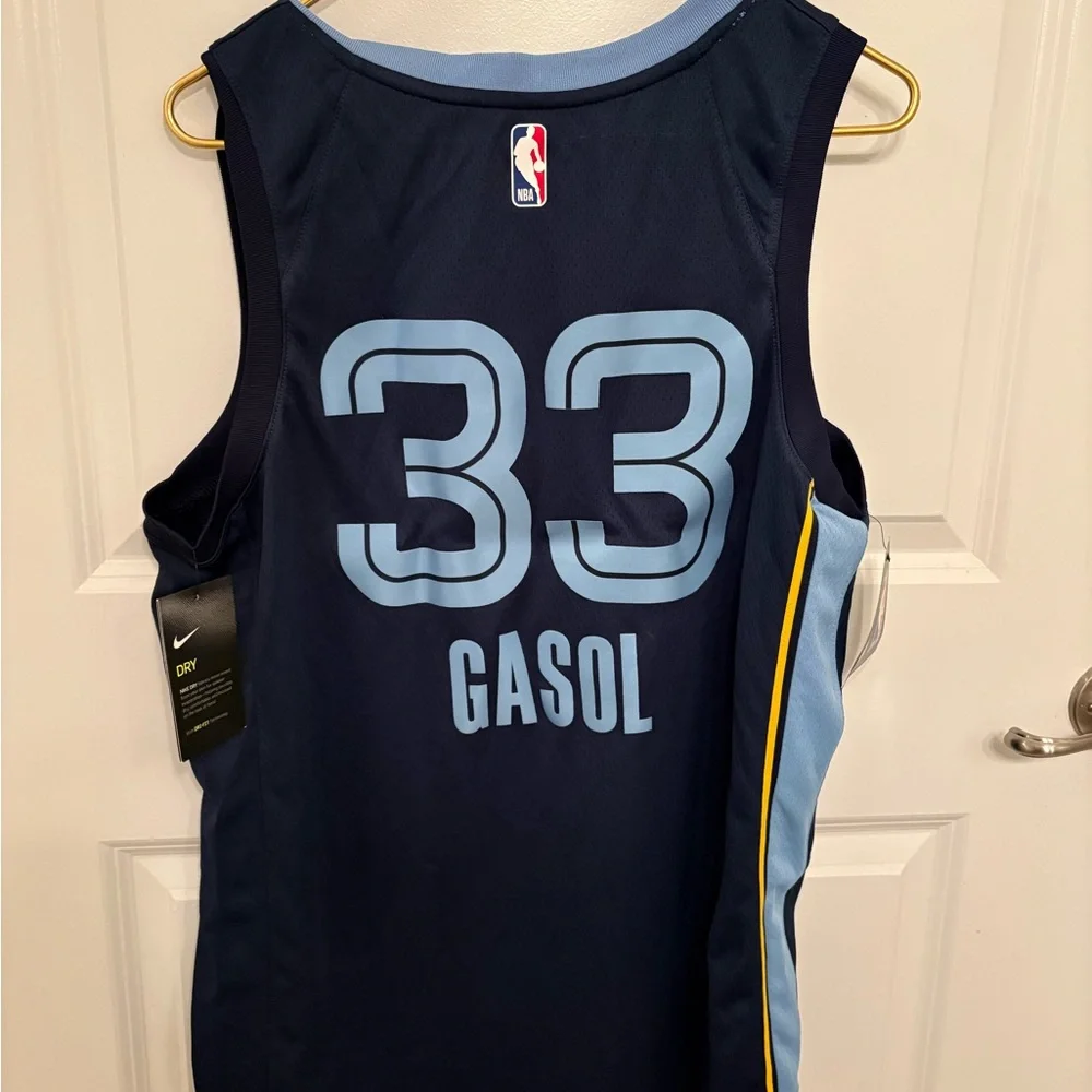 Marc Gasol Memphis Grizzlies Jersey - Picture 2 of 5